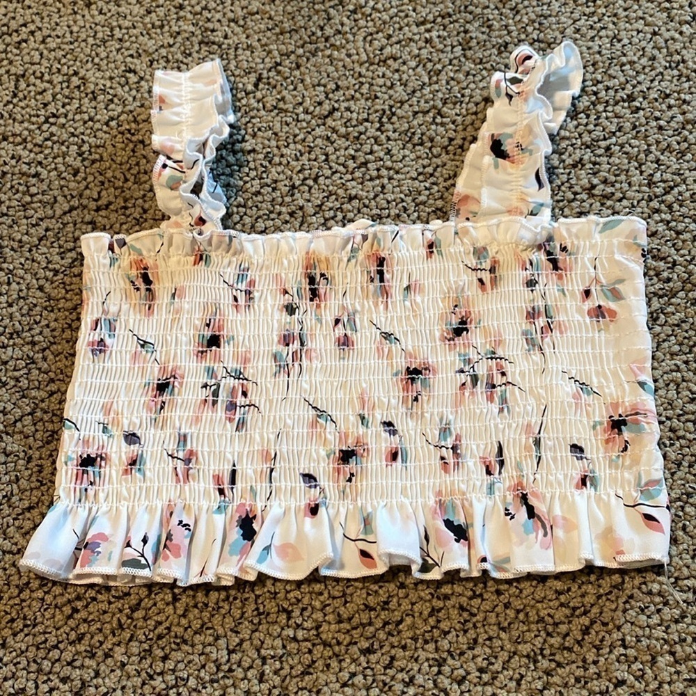 Vintage Havana Smocked Ruffle Crop Top Size Large in Like New Condition